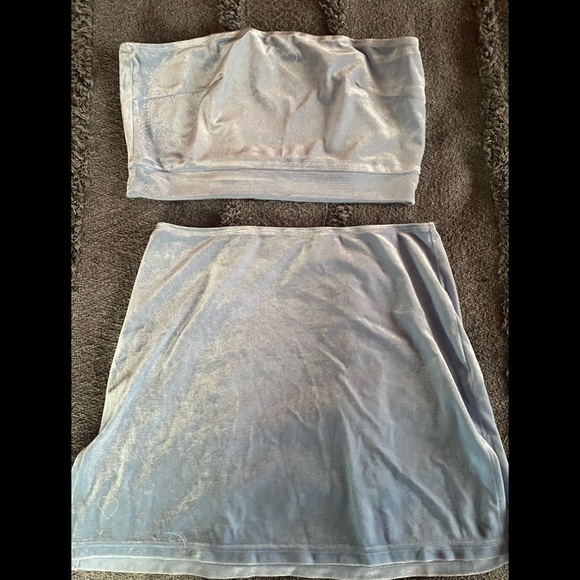 Two Piece Set - Picture 1 of 1